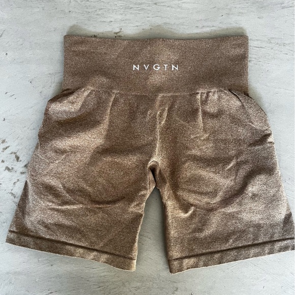 ✨ NVGTN Contour Seamless Shorts – Size Small (brown) ✨ - Picture 3 of 4